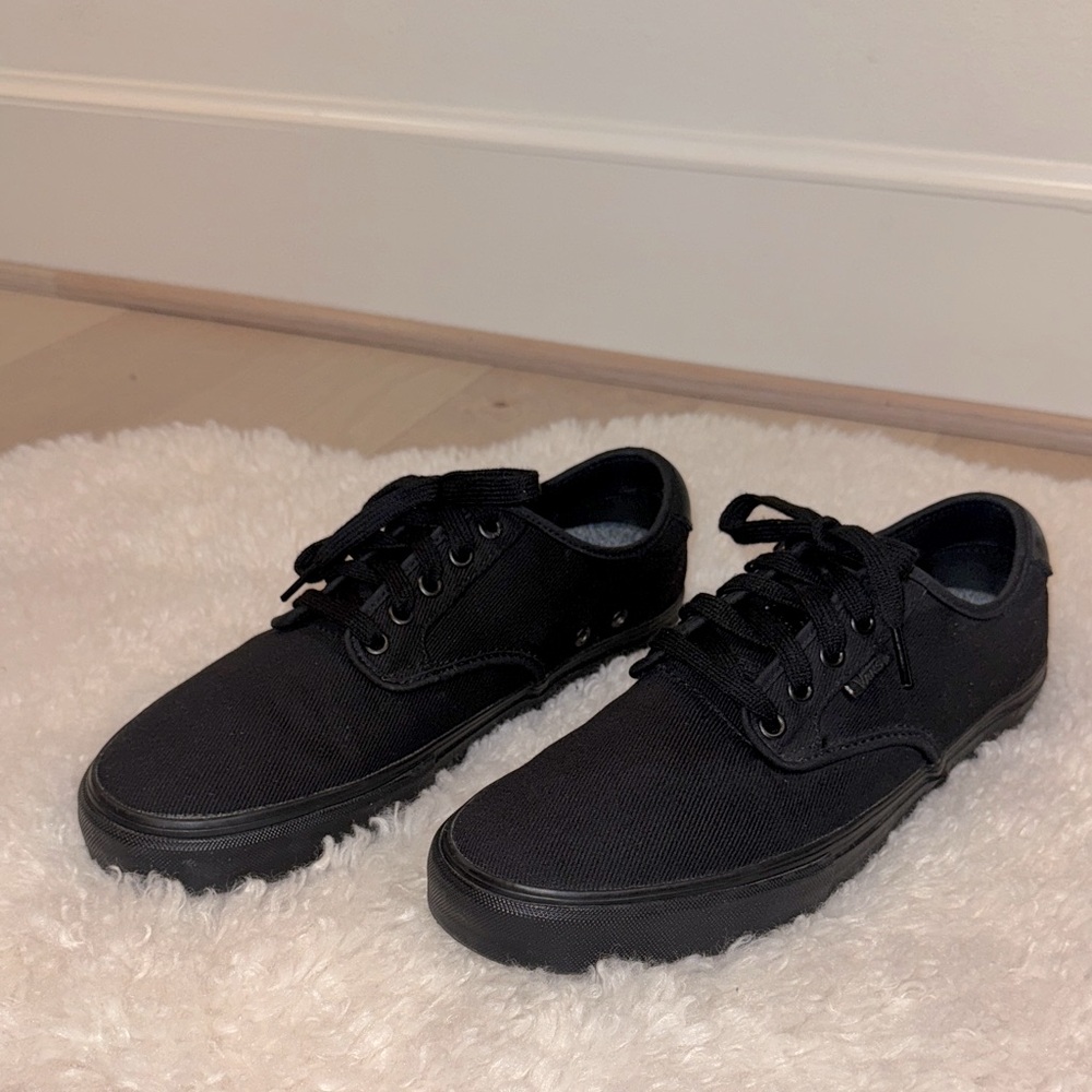 Classic Black Vans Men's Shoes